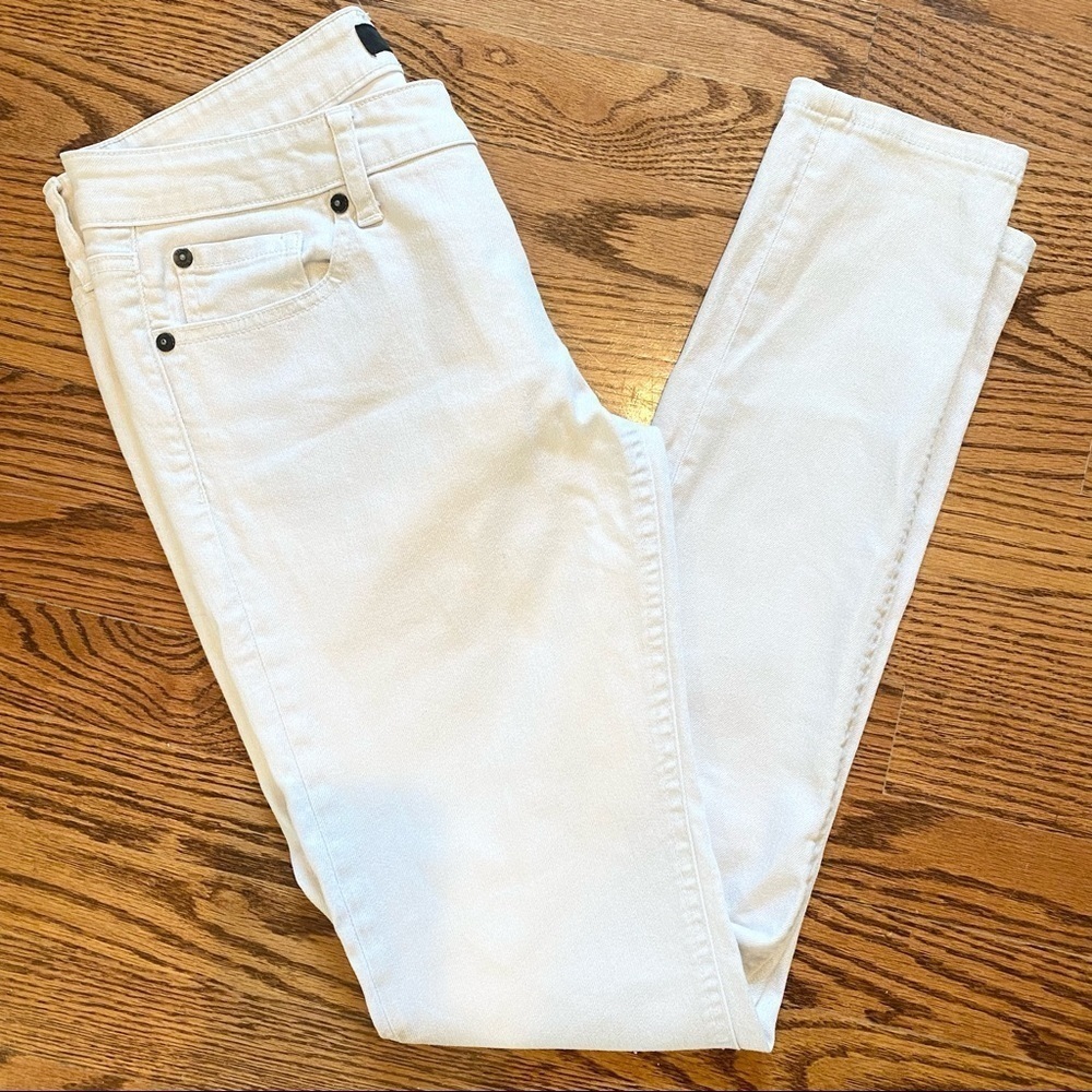 David Kahn White Metallic Skinny Jeans Size 29